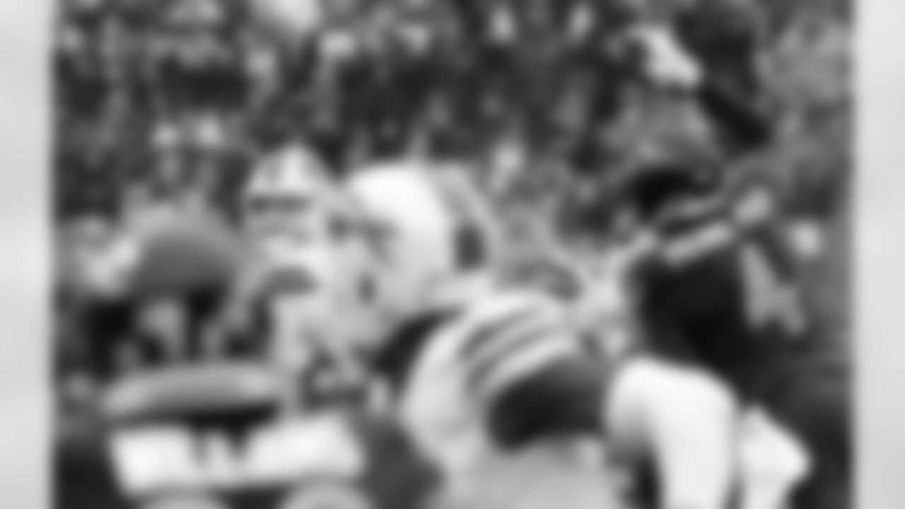 Josh Allen (17) looks to pass. Buffalo Bills vs Baltimore Ravens, Week 4, October 2, 2022 at M&T Bank Stadium.