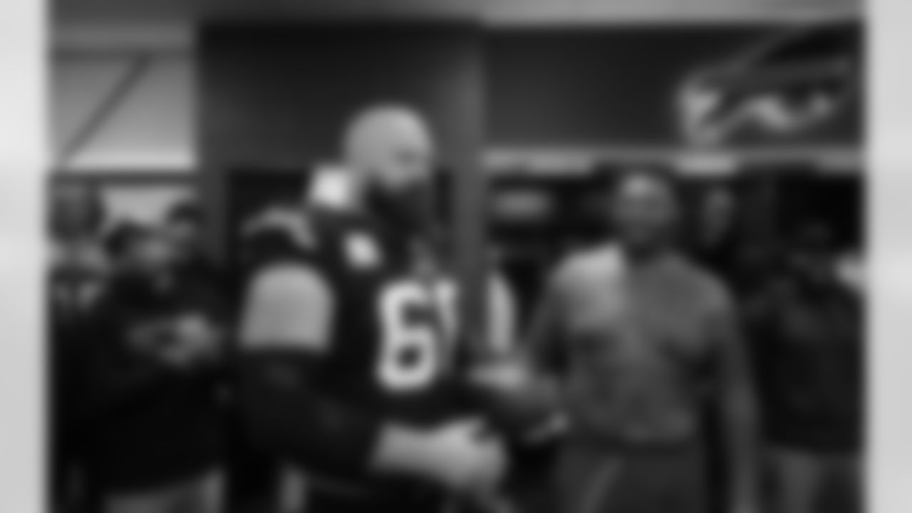 Buffalo Bills vs Pittsburgh Steelers, Week 5, October 9, 2022 at Highmark Stadium.