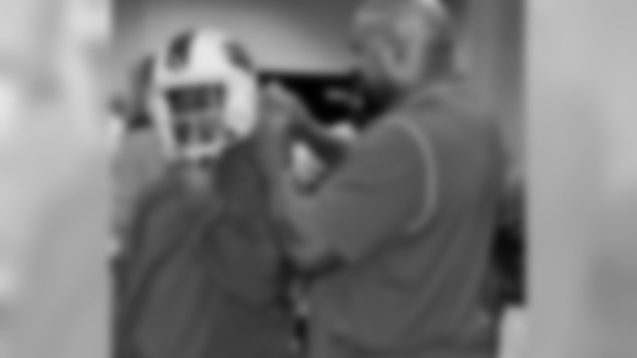 Bills Offensive Coordinator Greg Roman and USA Football hosted over 100 coaches for a Player Safety Coach Clinic. Coaches were trained with proper tackling, blocking and equipment fitting techniques to provide a safer environment for their players.