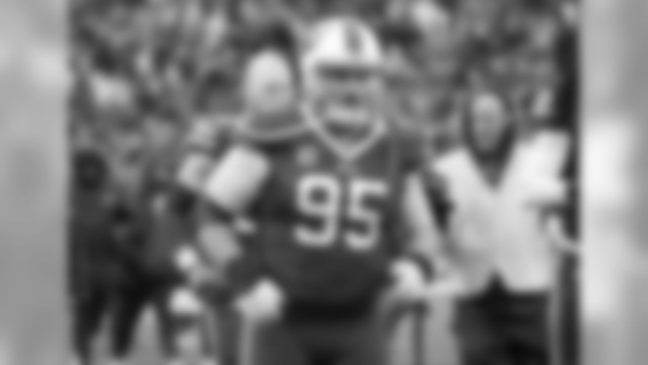 Buffalo Bills defensive tackle Kyle Williams (95) Buffalo Bills vs Miami Dolphins at New Era Field, December 30, 2018. Photo by Sara Schmidle