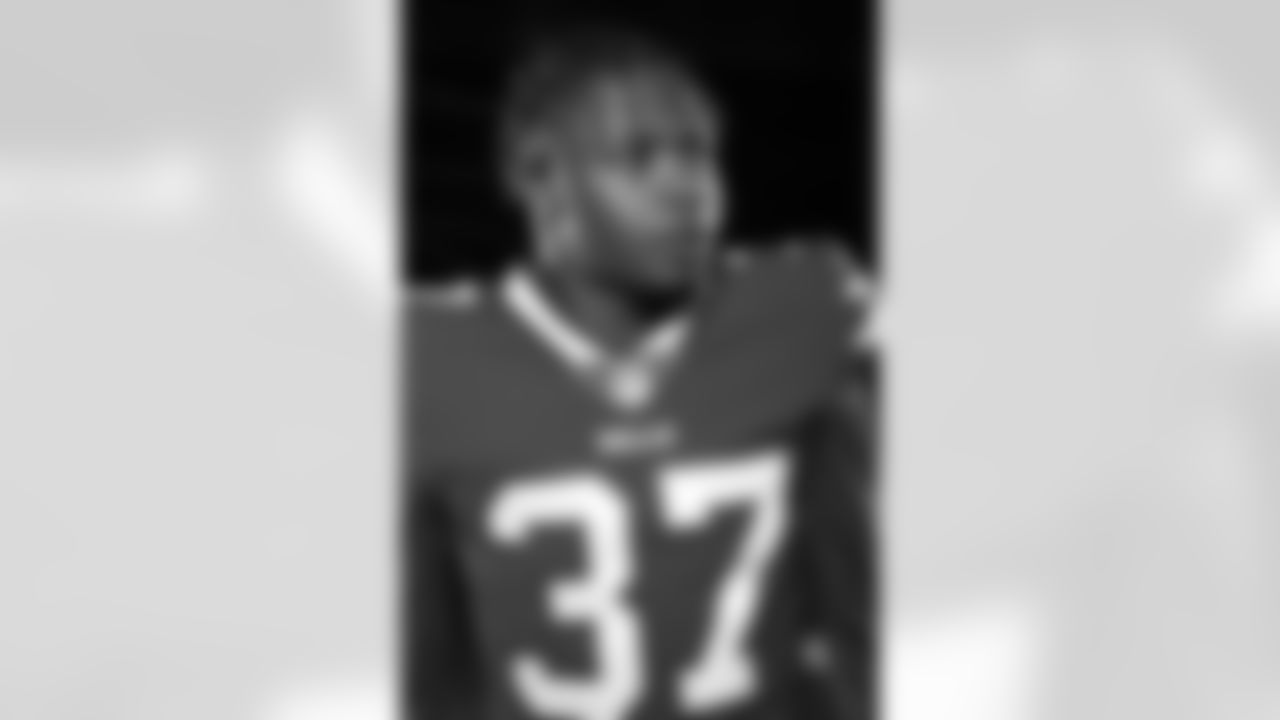 In his three seasons at USC, cornerback Olaijah Griffin played in 25 games and totaled 67 tackles, 15 passes defensed and one interception. Griffin, the son of rapper Warren G, earned All-Pac-12 honorable mention in 2019 and 2020.
Olaijah Griffin. Buffalo Bills Rookie Photoshoots, Highmark Stadium, May 12, 2021.
Photo by Bill Wippert