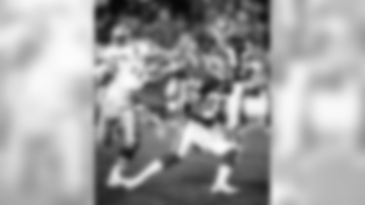 #83 Andre Reed