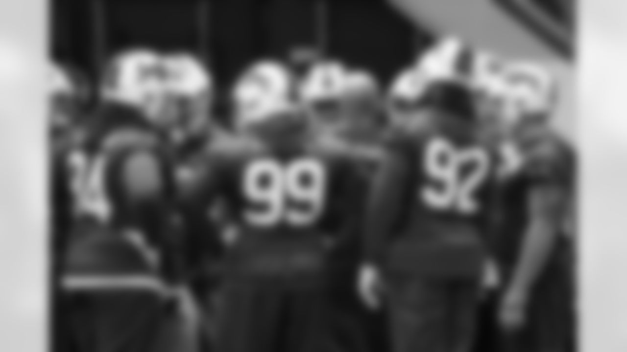 Defensive line. Buffalo Bills Week 15 practice, Wednesday December 16, 2020.
Photo by Bill Wippert
