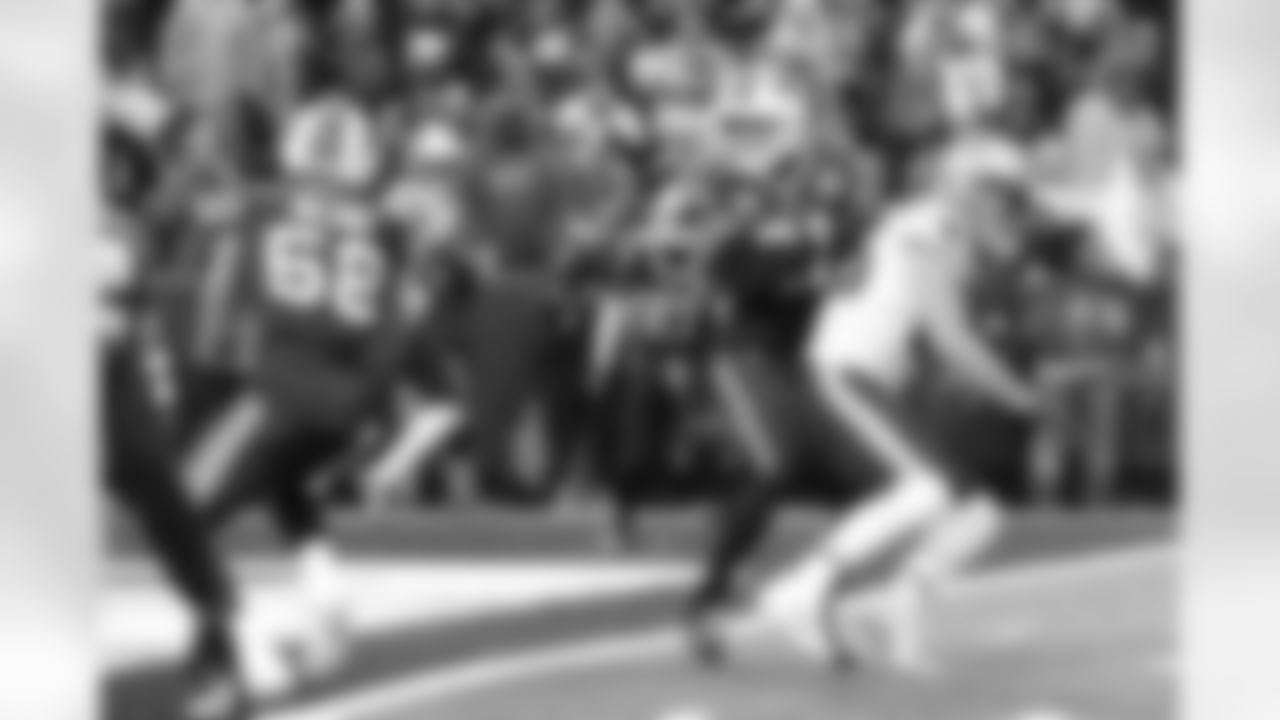 Buffalo Bills vs New England Patriots, Week 18, January 8, 2023 at Highmark Stadium.