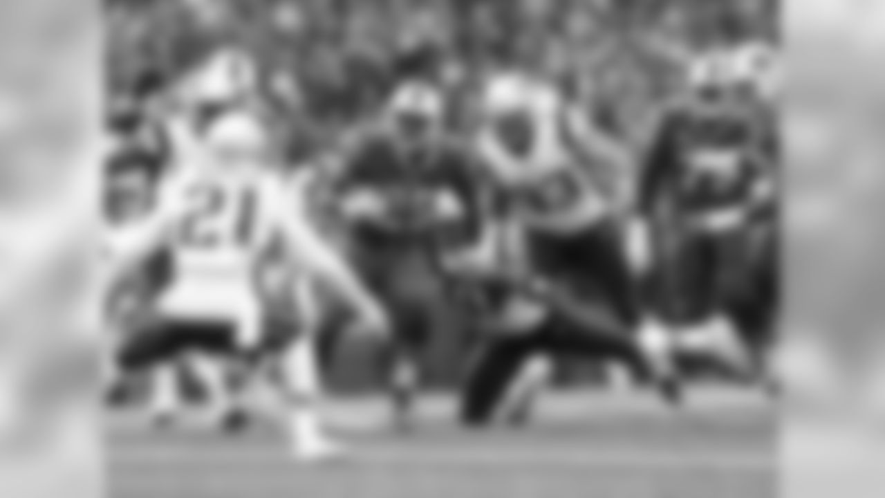 LeSean McCoy #25, RB