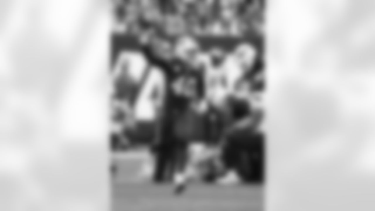 Buffalo Bills vs New York Jets, Week 9, November 6, 2022 at MetLife Stadium.