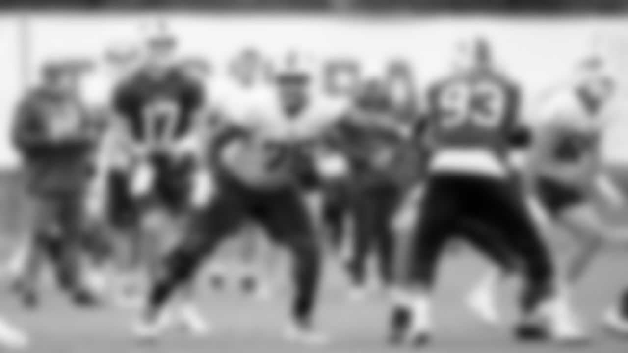 Daryl Williams (75). Buffalo Bills Week 6 practice, October 15, 2021. Photo by Ben Green