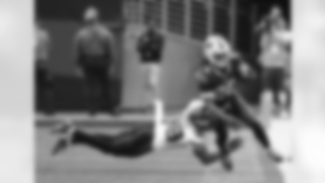Buffalo Bills vs New York Jets, Week 9, November 6, 2022 at MetLife Stadium.
