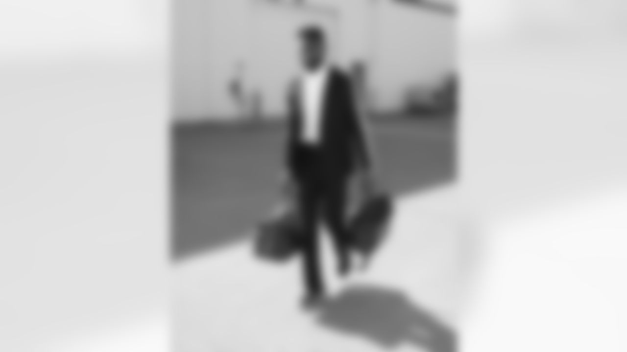 Emmanuel Sanders (1). Buffalo Bills depart for Jacksonville, November 6, 2021.
Photo by Bill Wippert