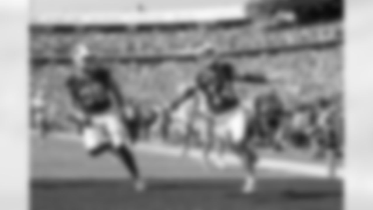 Buffalo Bills vs Miami Dolphins, Regular Season, October 01, 2023 at Highmark Stadium.