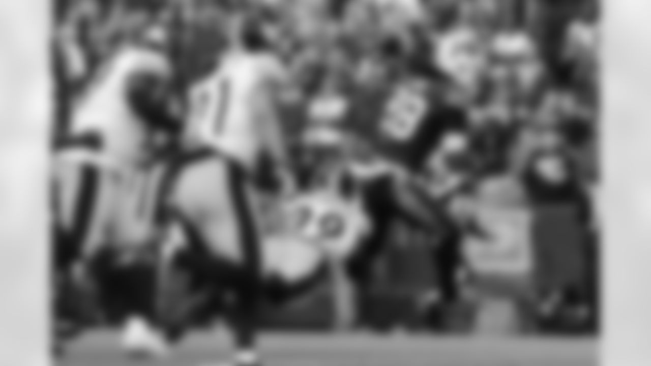 Buffalo Bills vs Pittsburgh Steelers, Week 5, October 9, 2022 at Highmark Stadium.