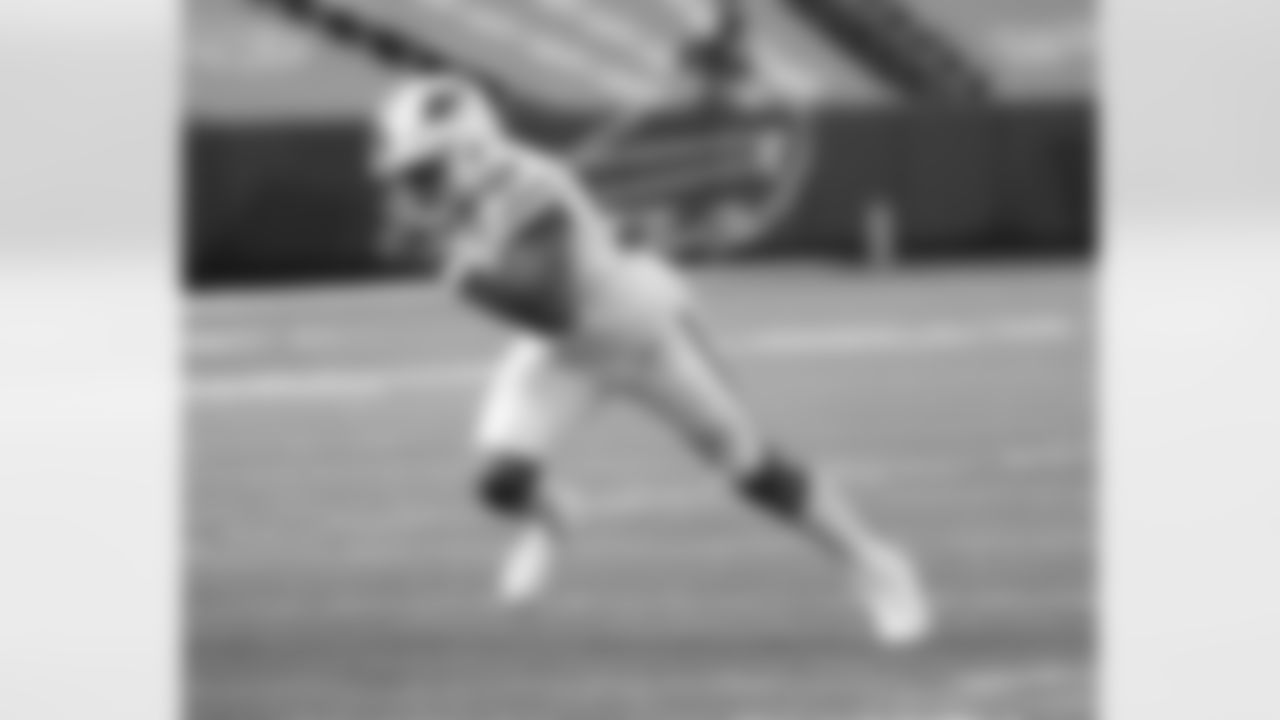 Darron Lee: Lee joined the Bills practice squad on Nov. 2 and played in two games for Buffalo. He recorded one special teams tackle.