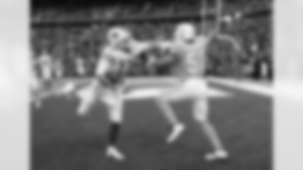 Josh Allen (17) 4th quarter touchdown Buffalo Bills vs Miami Dolphins at Highmark Stadium, October 31, 2021. Photo by Bill Wippert