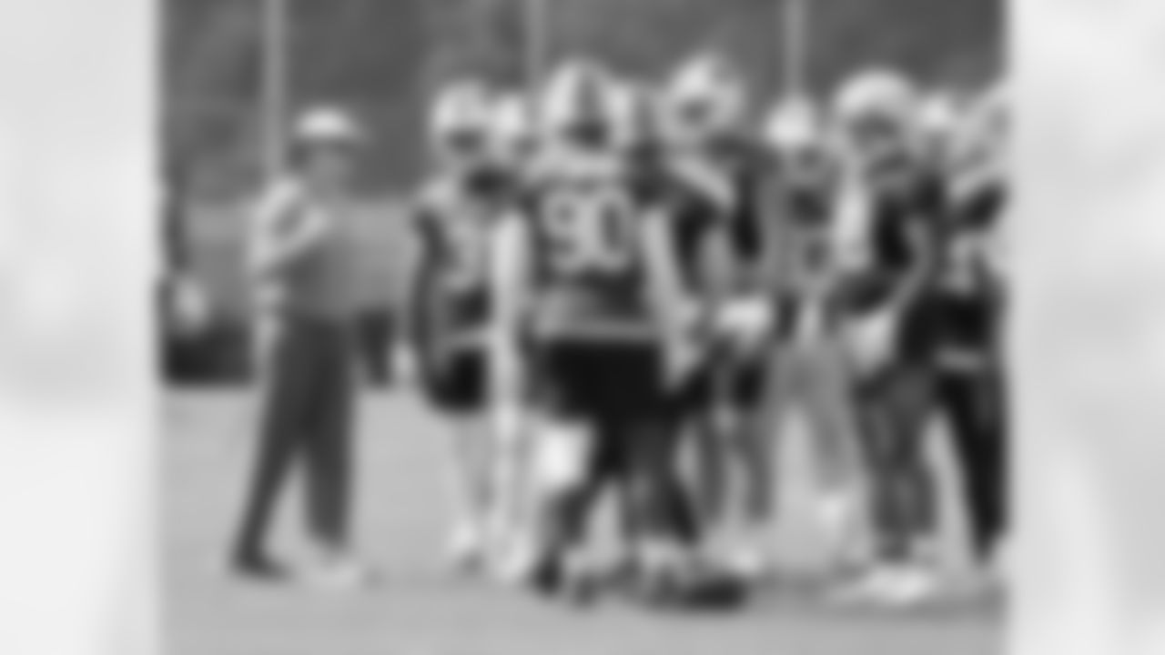 Sean McDermott with the defense. Buffalo Bills Training Camp, August 29, 2022 at One Bills Drive. Photo by Bill Wippert