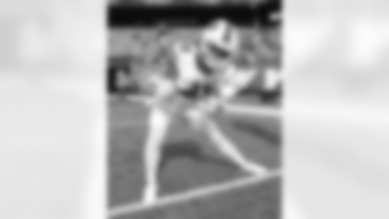Damar Hamlin (31). Buffalo Bills vs New York Jets at MetLife Stadium, November 14, 2021. Photo by Bill Wippert