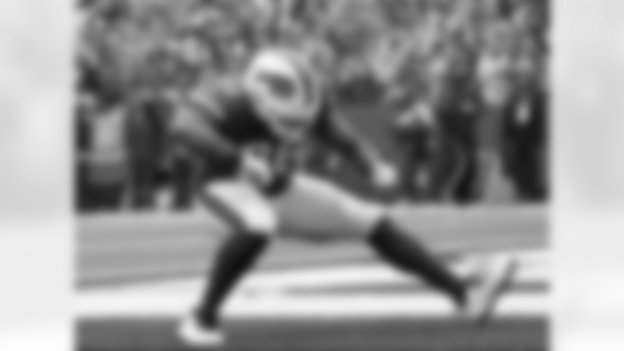 Boogie Basham (96) celebrates his quarterback sack. Buffalo Bills vs Houston Texans at Highmark Stadium, October 3, 2021.
Photo by Craig Melvin