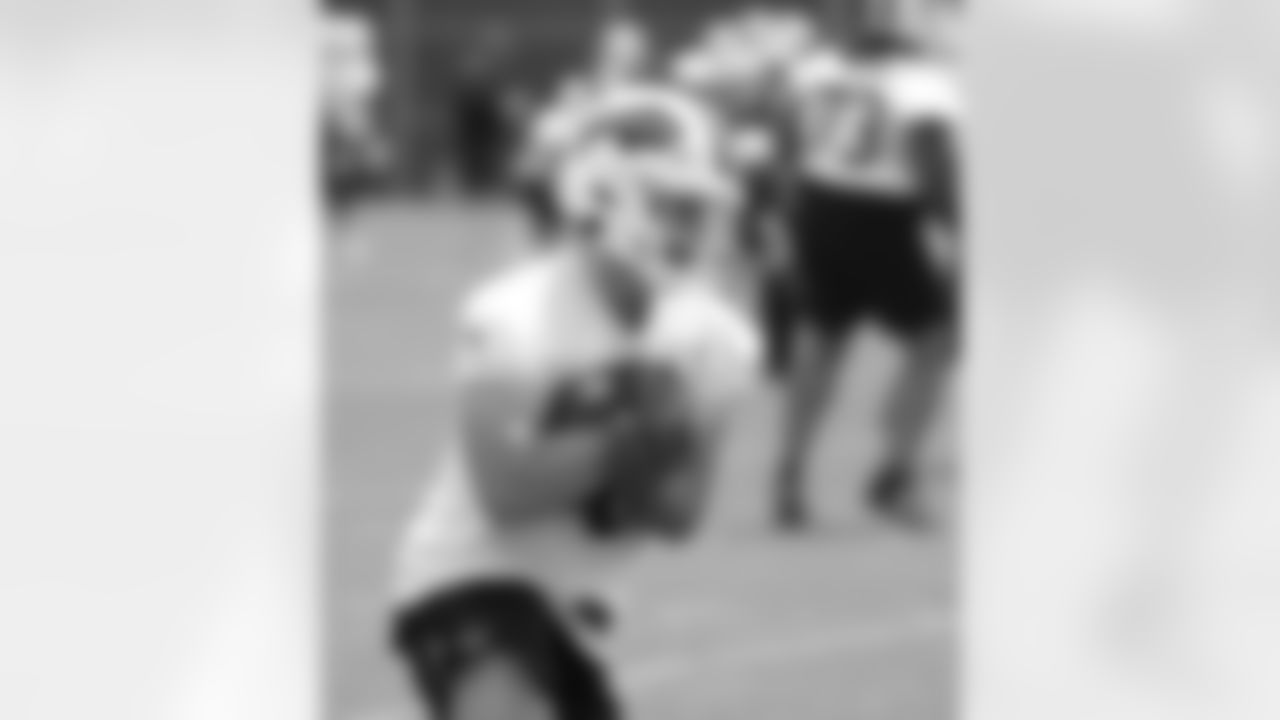 Dalton Kincaid (86). Buffalo Bills Organized Team Activity, May 30, 2023 at One Bills Drive.