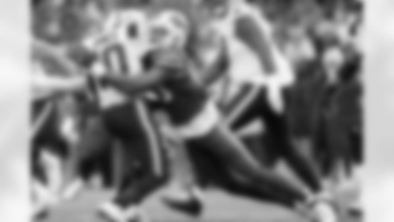 Buffalo Bills vs New England Patriots, Week 18, January 8, 2023 at Highmark Stadium.