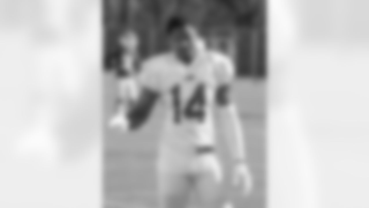 Stefon Diggs (14). Buffalo Bills Week 10 practice, November 10, 2021. Photo by Bill Wippert