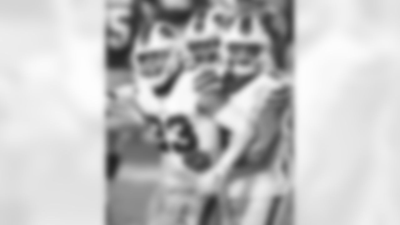 Micah Hyde (23) interception Buffalo Bills vs San Francisco 49ers, December 7, 2020 at State Farm Stadium-Glendale, AZ.
Photo by Norm Hall