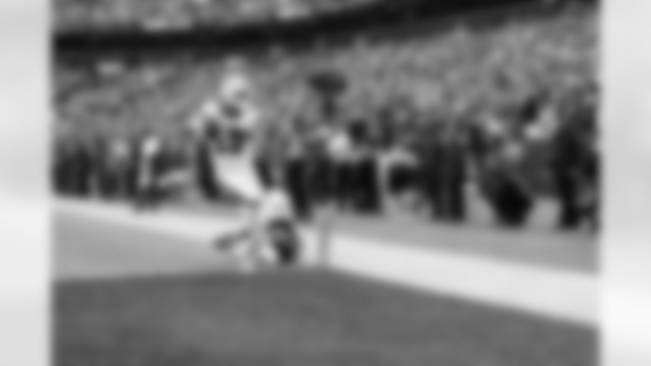 Washington Commanders vs Buffalo Bills, Regular Season, September 24, 2023 at FedEx Field.