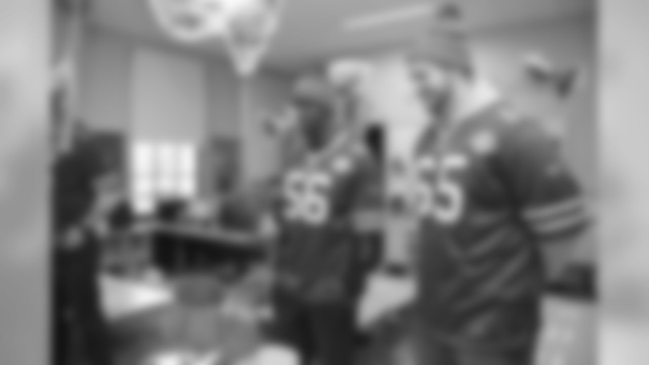 Buffalo Bills Toyota Rookie Club
PicSix Creative
Buffalo, NY
November 27, 2018.
Photo by Sara Schmidle