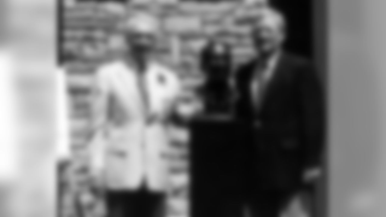 Marv Levy (2006-2007) and Bill Polian (1986-1992)