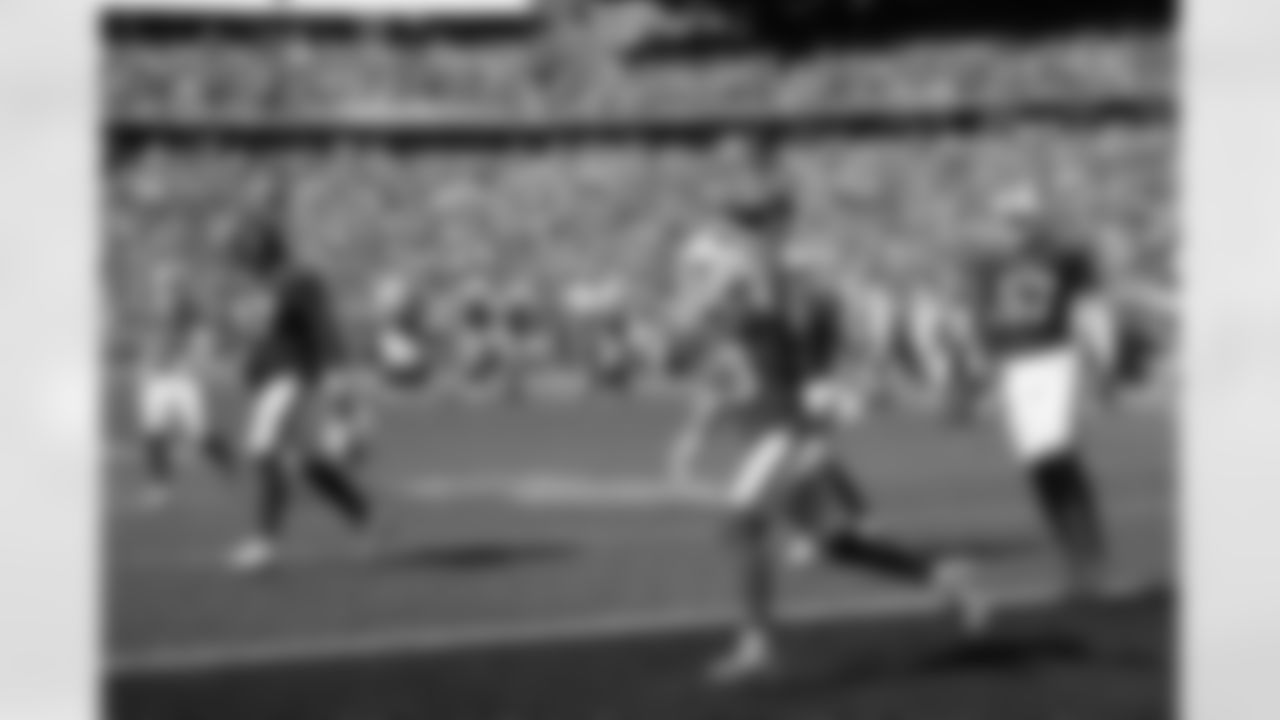 Buffalo Bills vs Miami Dolphins, Regular Season, October 01, 2023 at Highmark Stadium.