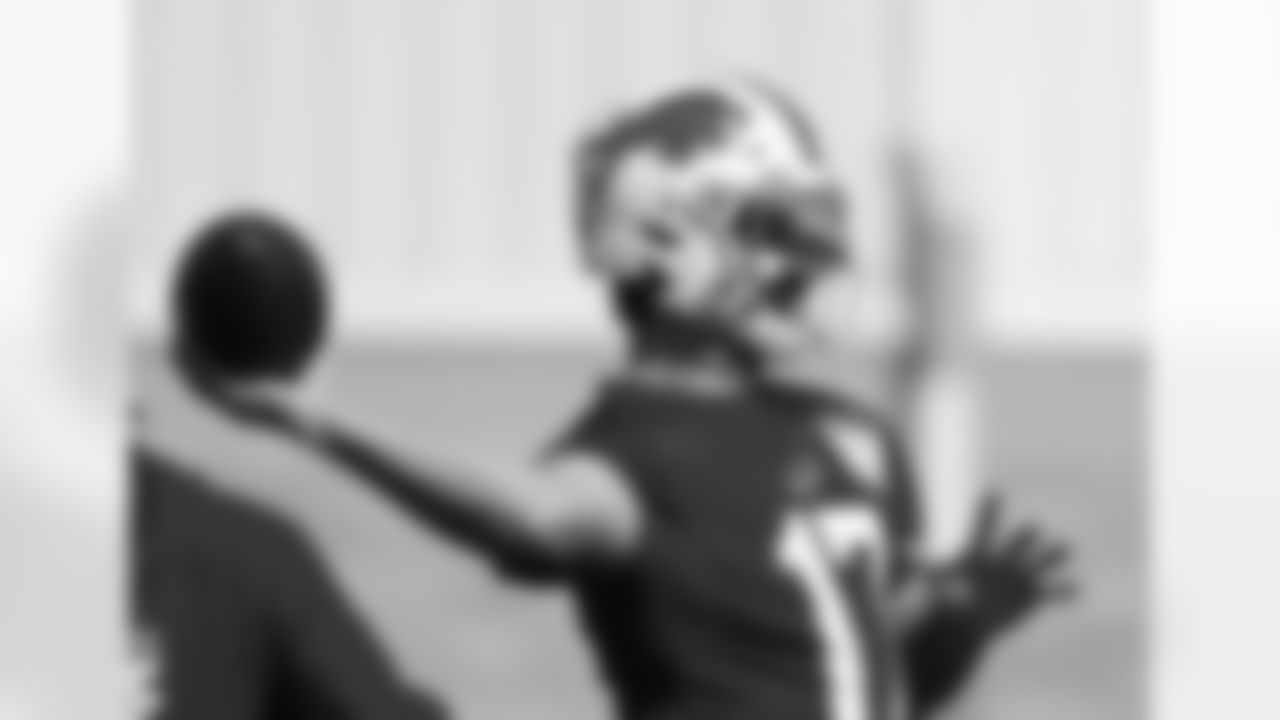 Josh Allen (17). Buffalo Bills Week 5 practice, October 8, 2020.
Photo by Bill Wippert