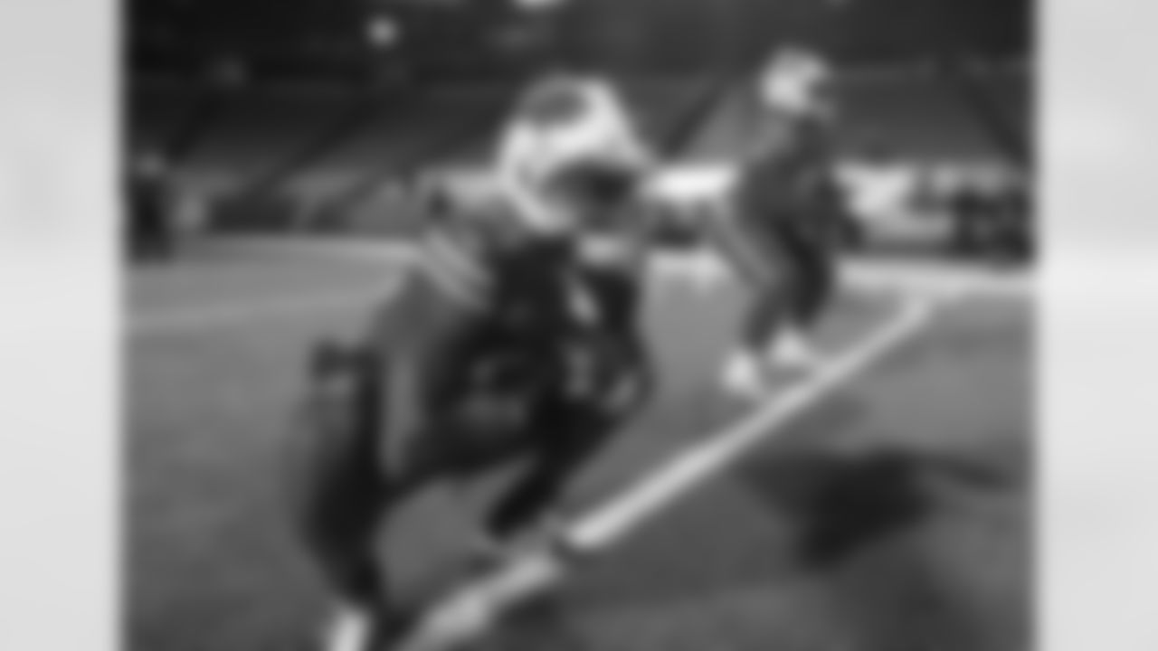 Jerry Hughes (55) Buffalo Bills vs Pittsburgh Steelers, December 13, 2020 at Bills Stadium.
Photo by Bill Wippert