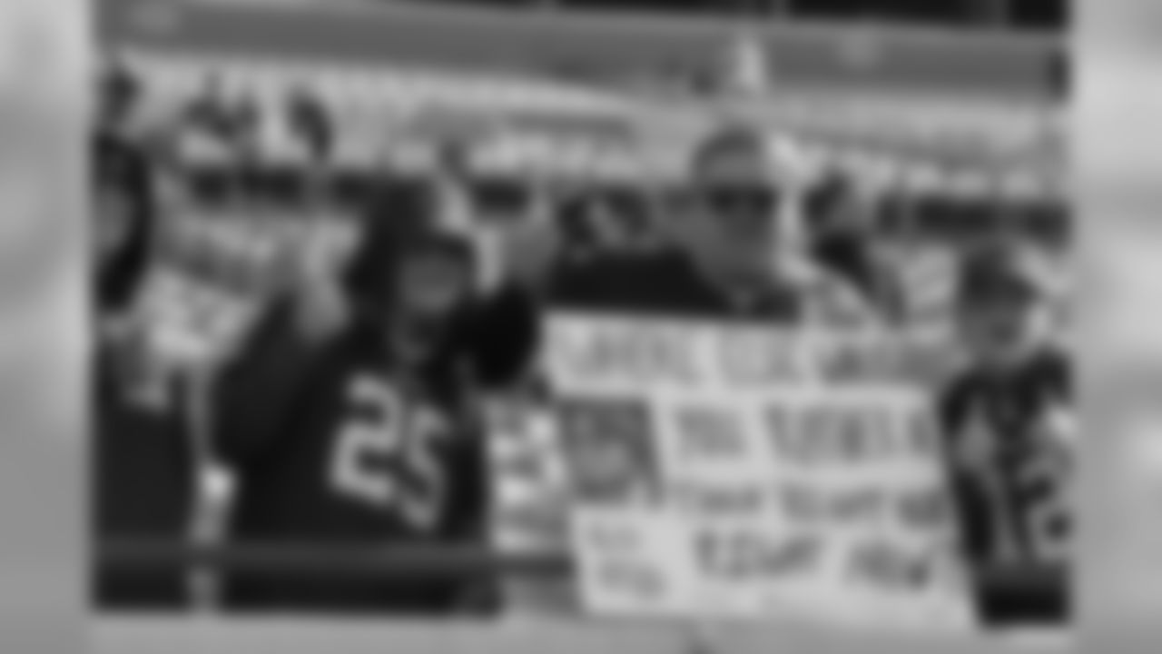 Bills fans in Jacksonville for the AFC Wild Card game.