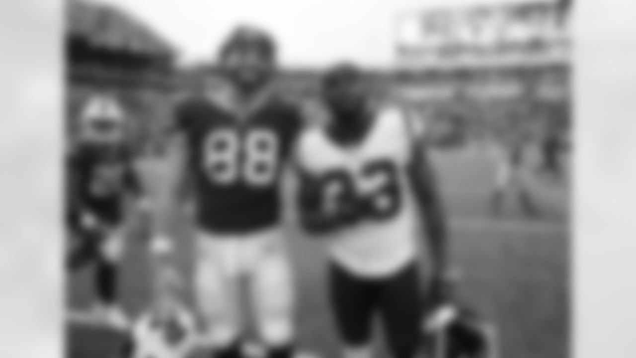 Dawson Knox (88) Buffalo Bills vs Houston Texans at Highmark Stadium, October 3, 2021. Photo by Bill Wippert