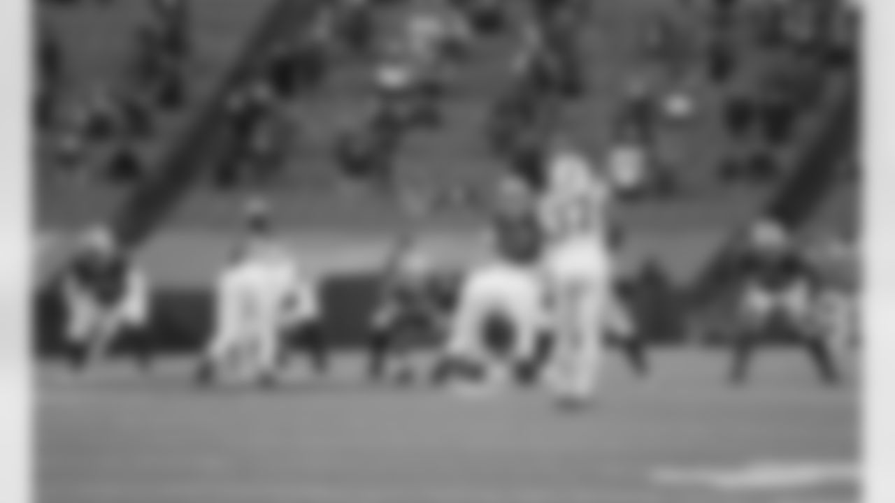 Josh Allen (17) behind offensive line. Buffalo Bills vs Indianapolis Colts, Super Wild Card Game, January 9, 2021 at Bills Stadium.
Photo by Bill Wippert