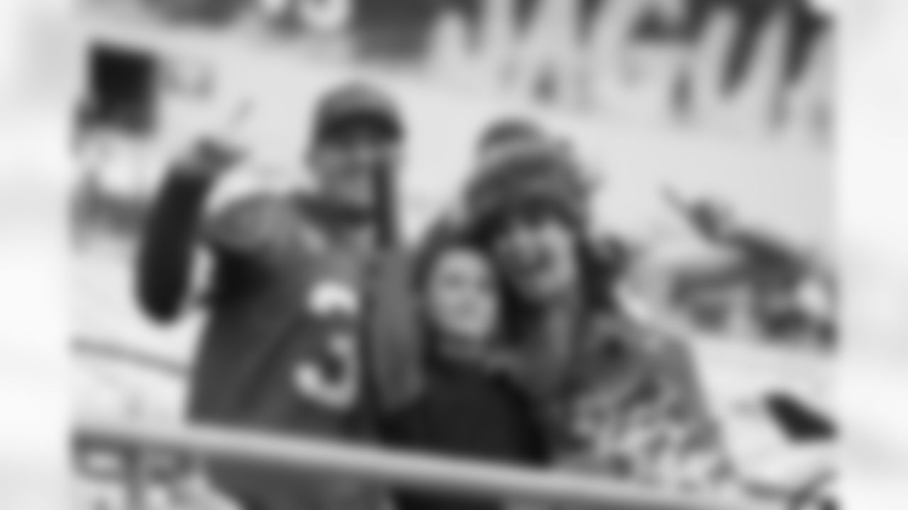 Fans. Buffalo Bills vs Jacksonville Jaguars at TIAA Bank Field, November 7, 2021.
Photo by Craig Melvin