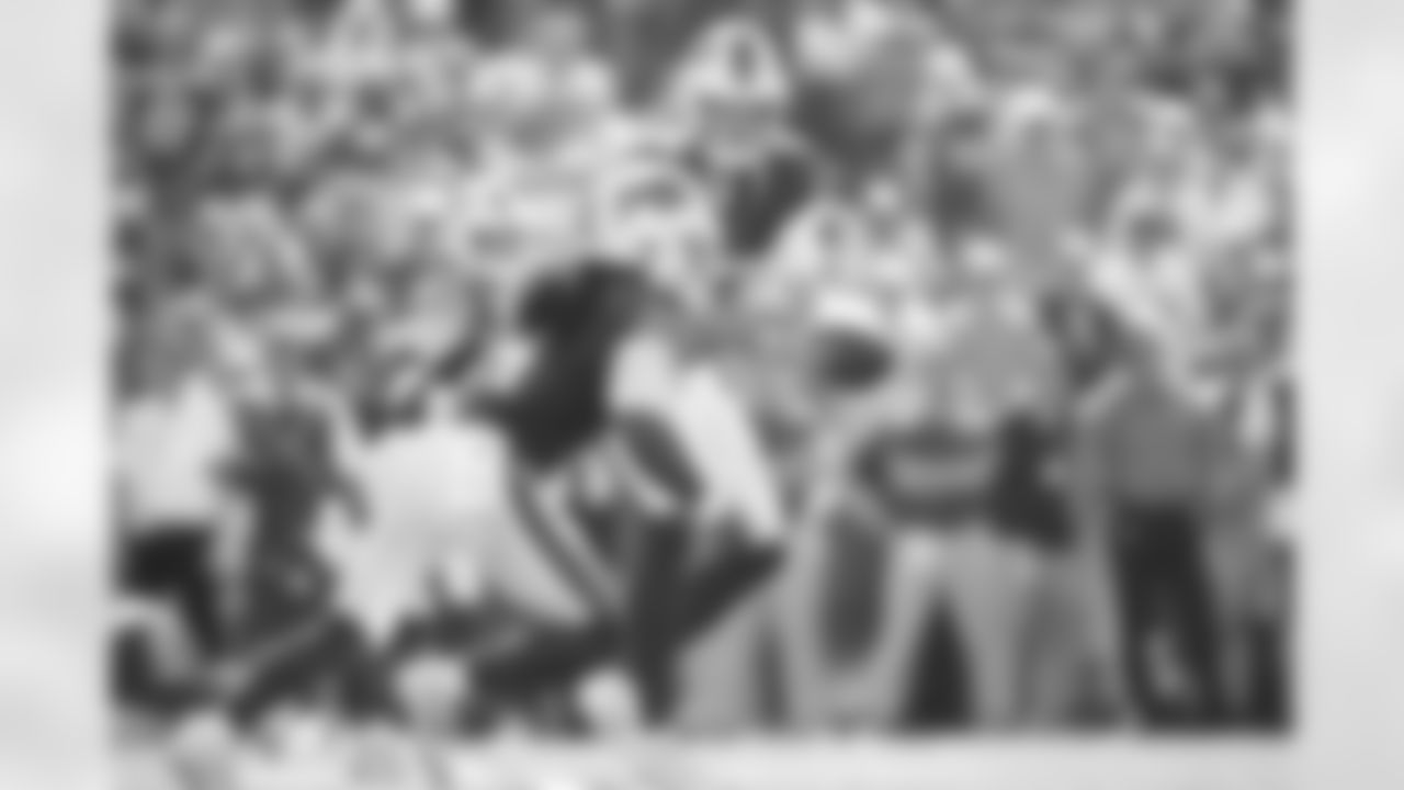 Buffalo Bills vs Miami Dolphins, Regular Season, October 01, 2023 at Highmark Stadium.