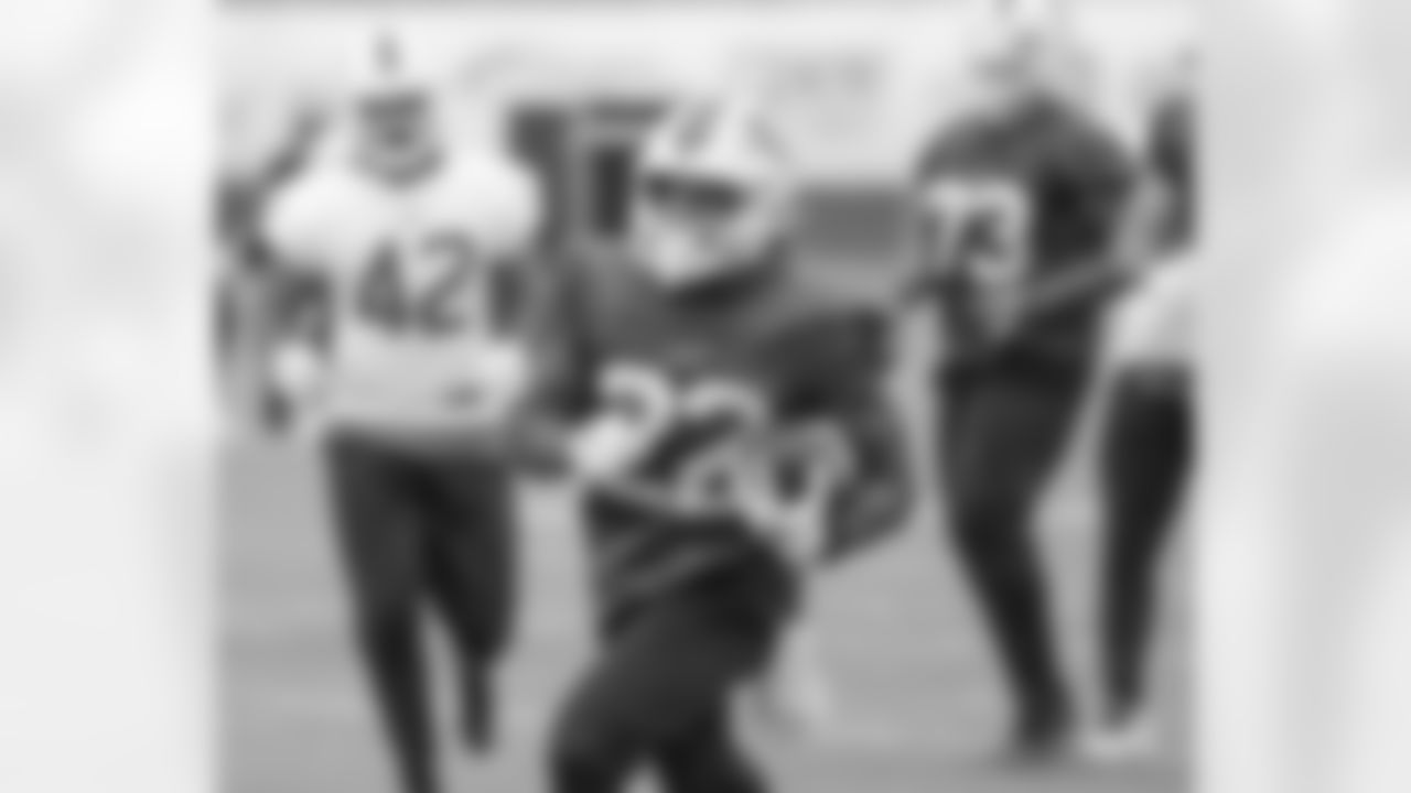 Matt Breida (22). Buffalo Bills Week 11 practice, November 17, 2021. Photo by Bill Wippert