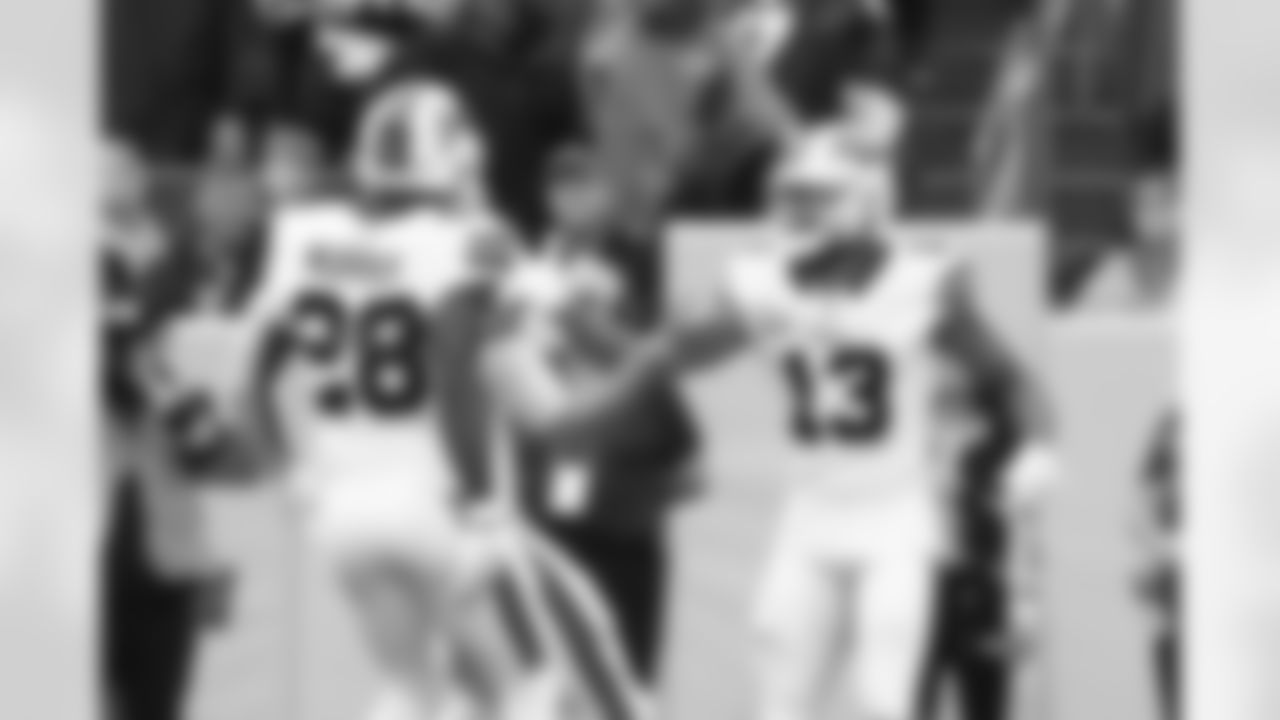 Washington Commanders vs Buffalo Bills, Regular Season, September 24, 2023 at FedEx Field.