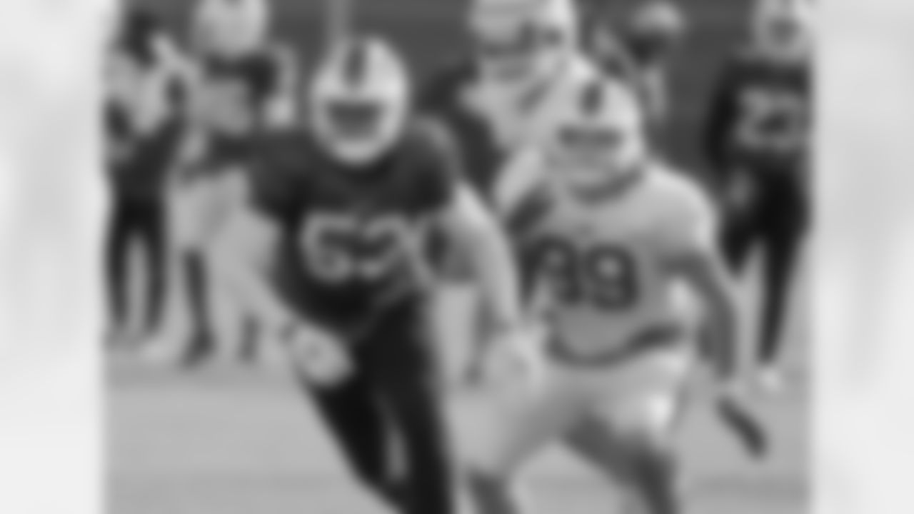 Tyrel Dodson (53), Tommy Sweeney (89). Buffalo Bills Week 10 practice, November 10, 2021. Photo by Bill Wippert