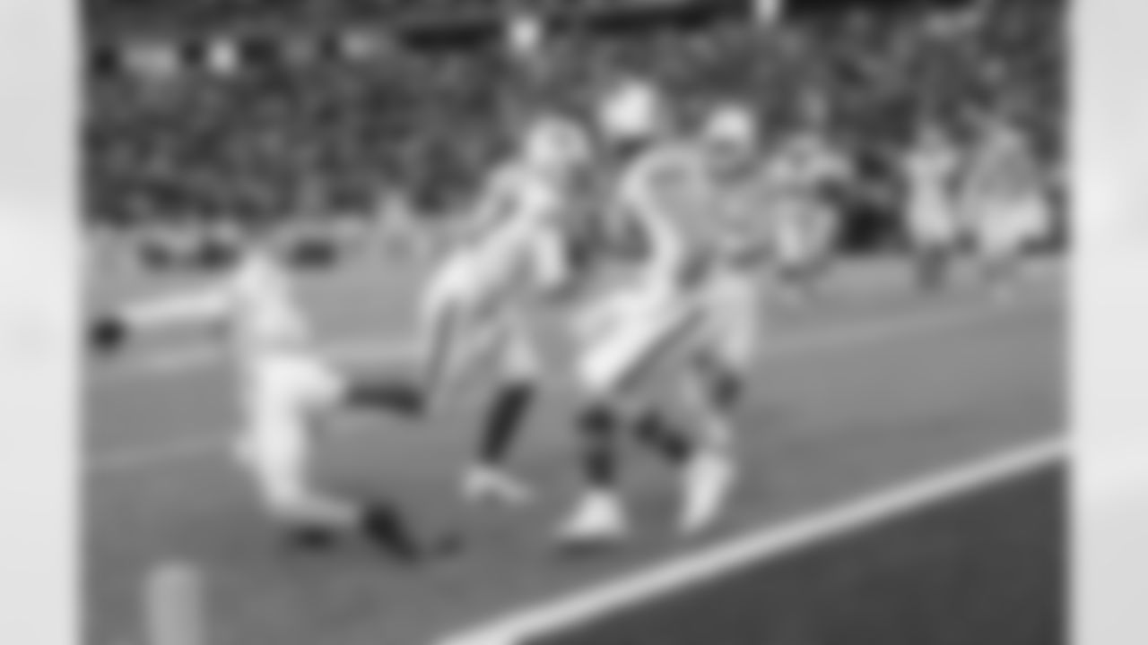 Josh Allen (17) 4th quarter touchdown. Buffalo Bills vs Miami Dolphins at Highmark Stadium, October 31, 2021. Photo by Bill Wippert