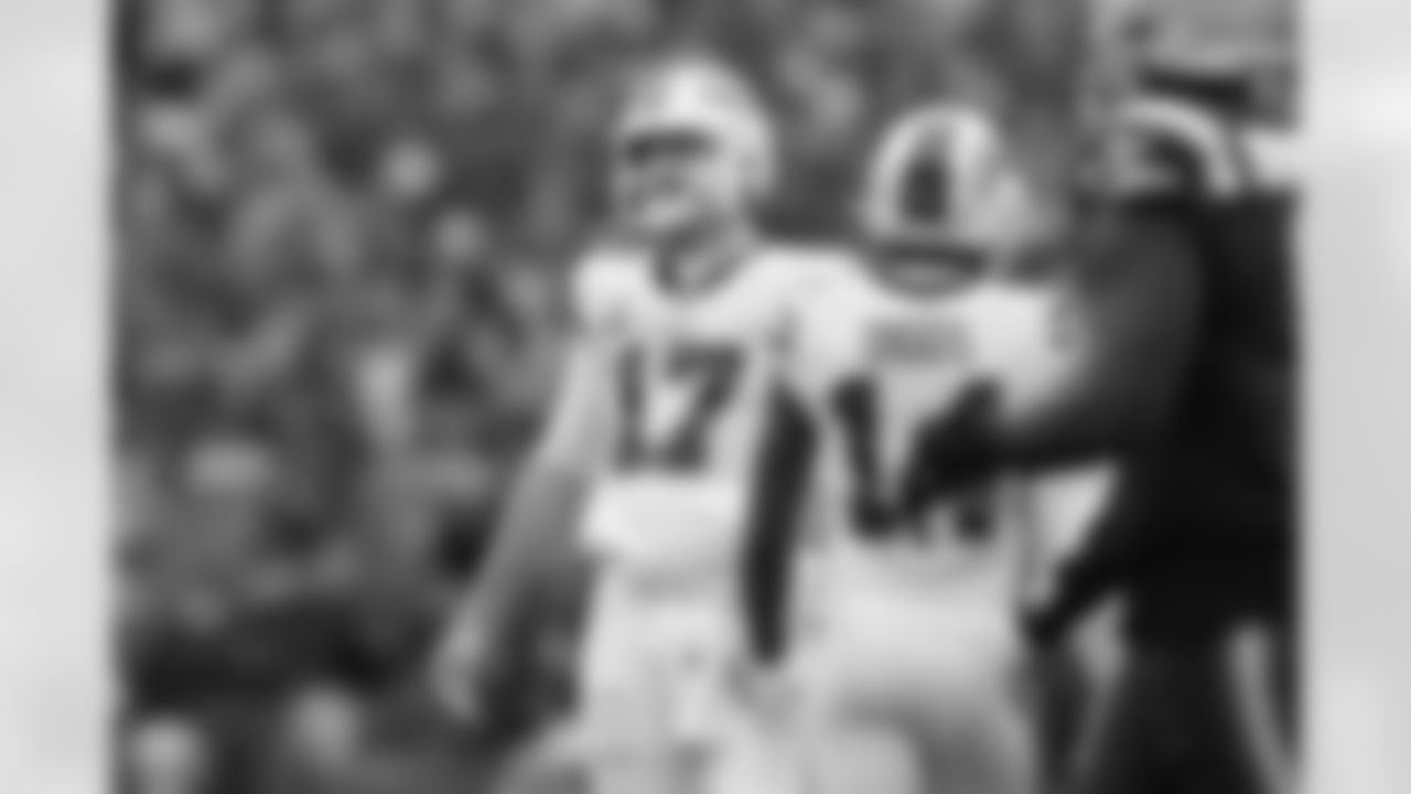 Josh Allen (17). Buffalo Bills vs New England Patriots, December 26, 2021 at Gillette Stadium. Photo by David Le