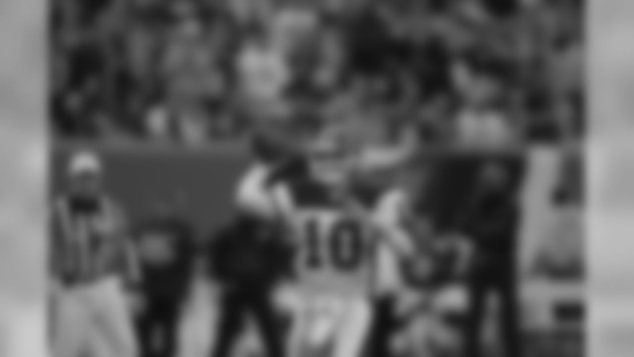 Kelly Holcomb | 2005
Holcomb holds the team record for highest completion percentage in a season, completing 67.4% of his passes in 2005.