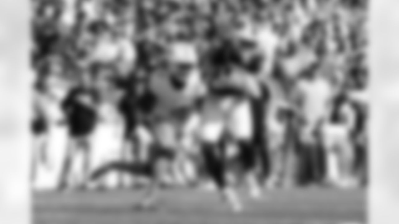 Buffalo Bills vs Miami Dolphins, Regular Season, October 01, 2023 at Highmark Stadium.