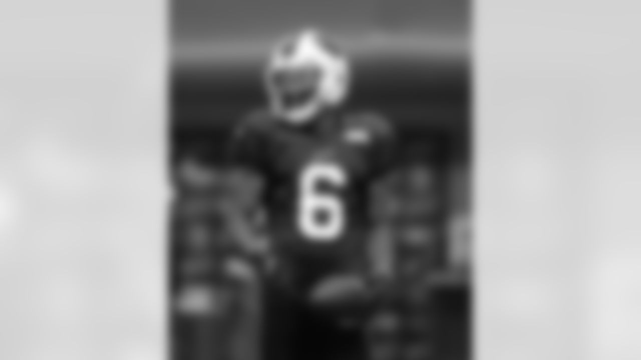 Isaiah McKenzie (6). Buffalo Bills Week 11 practice, November 16, 2022 at One Bills Drive.