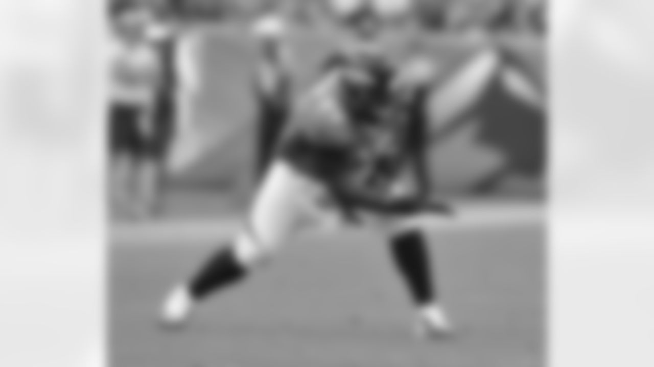 Vickerson celebrates a big defensive stop.