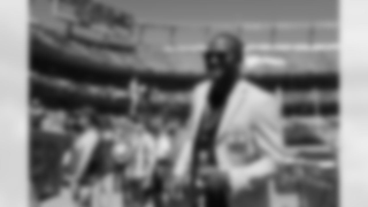 Champ Bailey before the Broncos' Week 2 game against the Washington Commanders at Empower Field at Mile High in Denver, Colorado on September 17, 2023. Photo by Ben Swanson / Denver Broncos