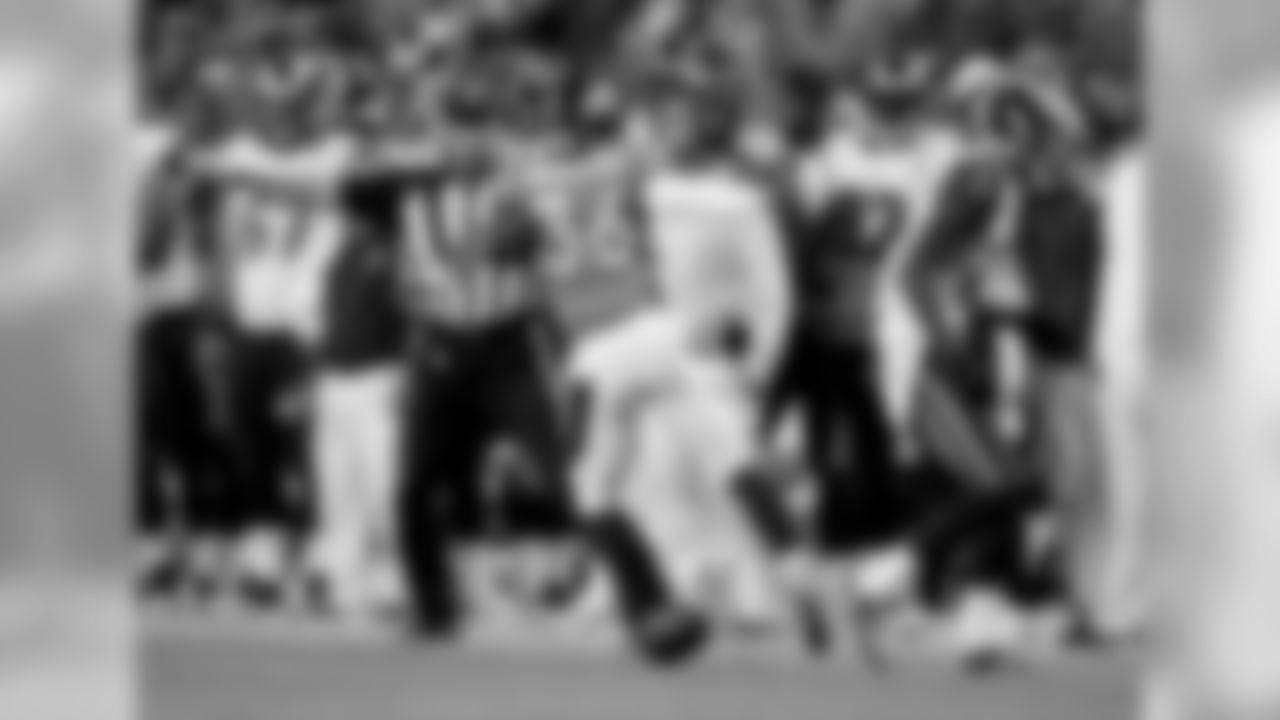 Cornerback Kayvon Webster (36)