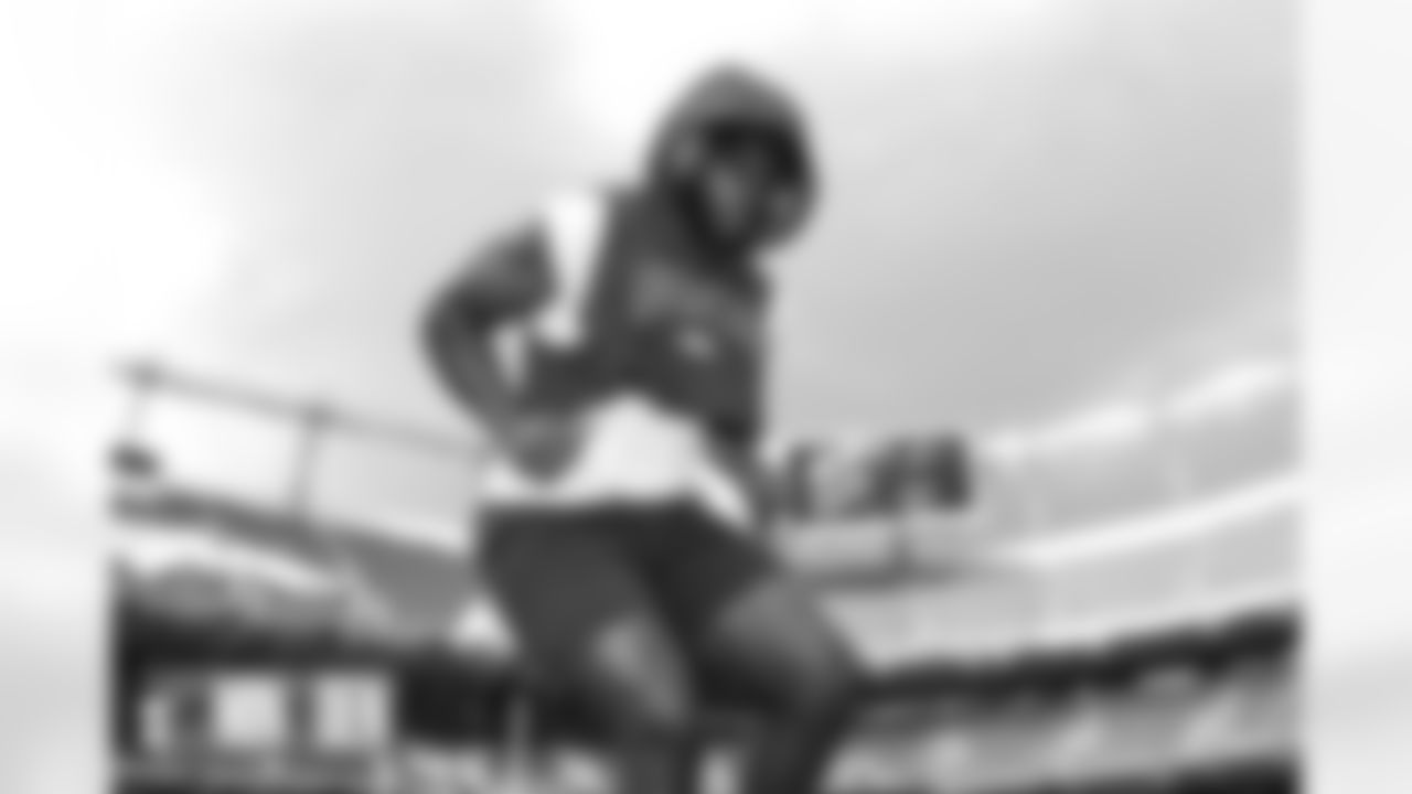 Javonte Williams before the Broncos' preseason Week 3 game against the Minnesota Vikings at Empower Field at Mile High in Denver, Colorado on August 27, 2022. (Photo by Gabriel Christus)