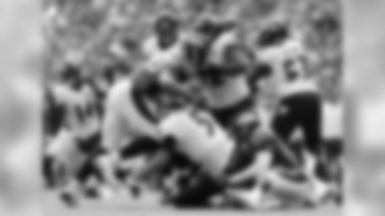 ILB Brandon Marshall (54) sacks QB Joe Flacco