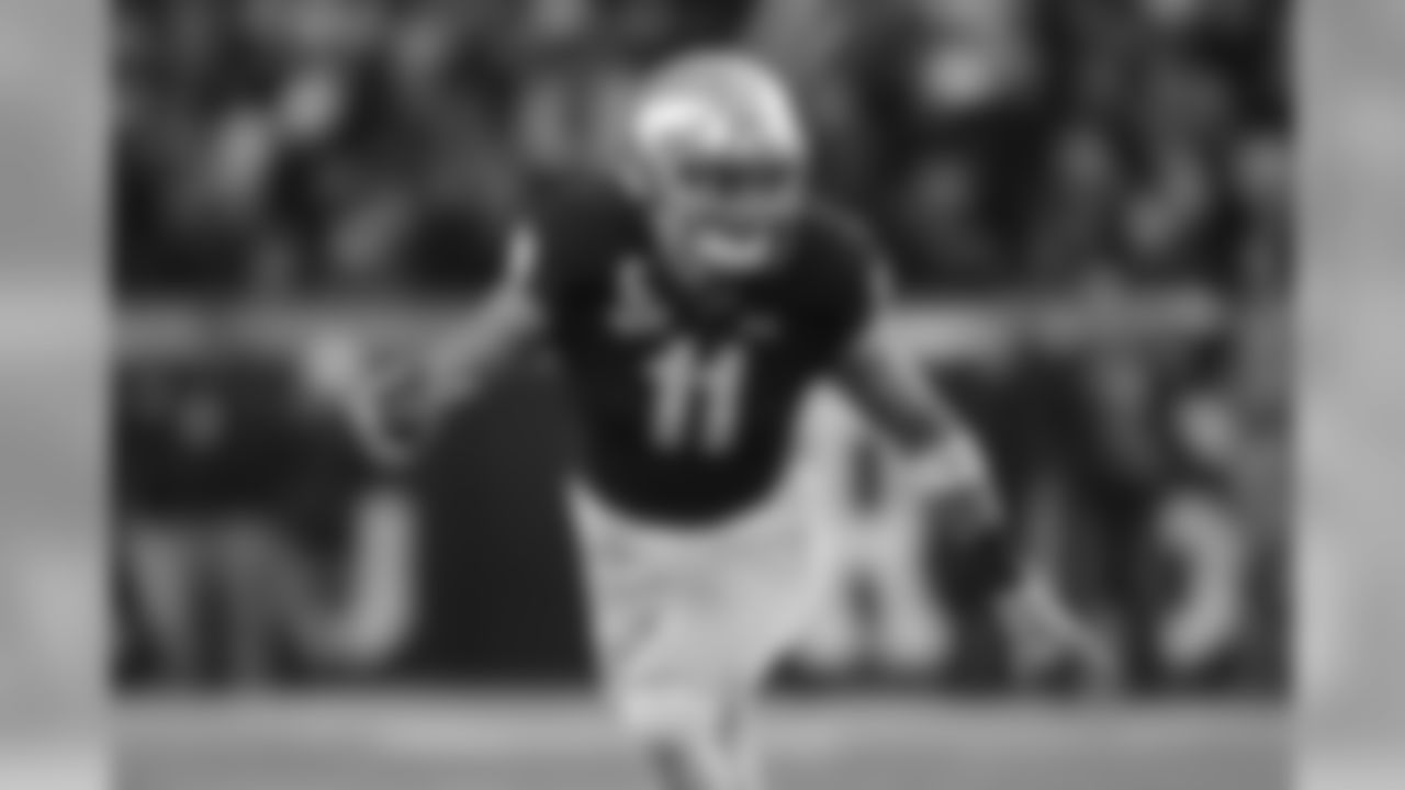 Mocked to Denver in the seventh round by: Josh Edwards, CBS Sports
NFL.com prospect profile: "… He sat out the 2017 season, per transfer rules, and then became a leader for the Irish, starting all 13 games in both his junior (95 tackles, three for loss, two interceptions, five pass breakups, three forced fumbles) and senior (74 tackles, three for loss, one sack, one interceptions, three pass breakups, three forced fumbles)." (AP Photo/Michael Conroy)