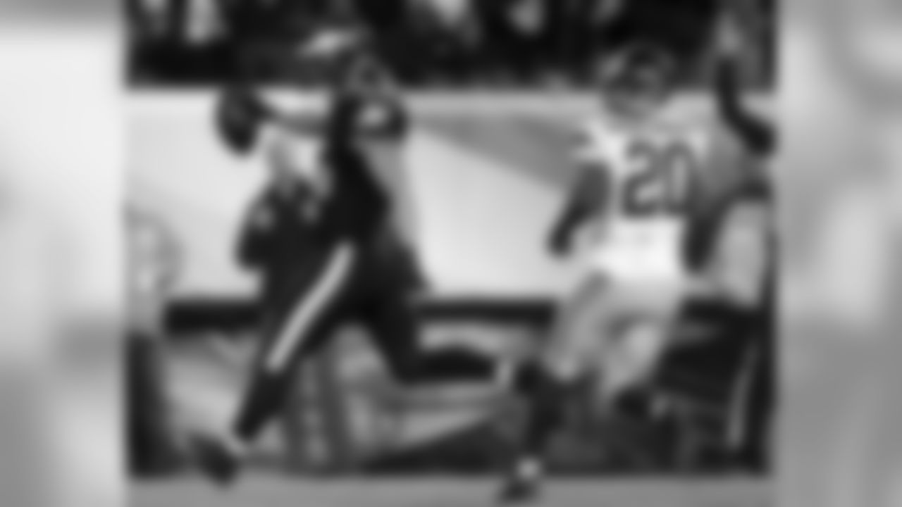 Former Eagles tight end James Casey, street free agent